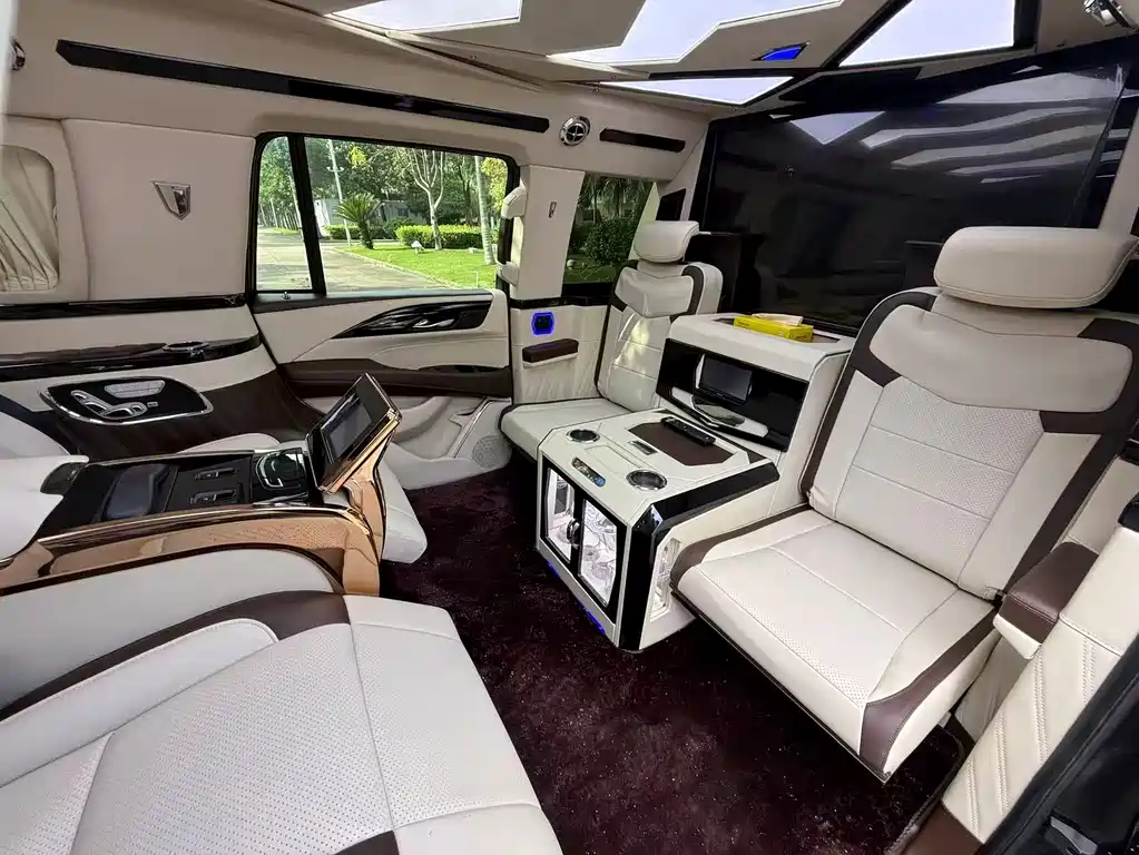 Escalade 6.2 L President No.1