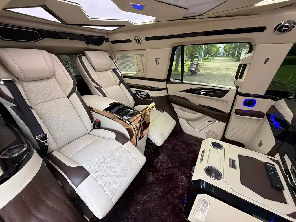 Escalade 6.2 L President No.1