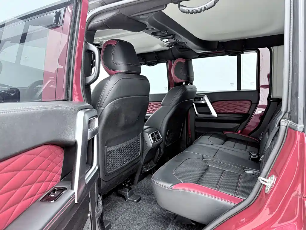 BAIC BJ40 2.0 T Auto 4 WD City Hunter Swordsman