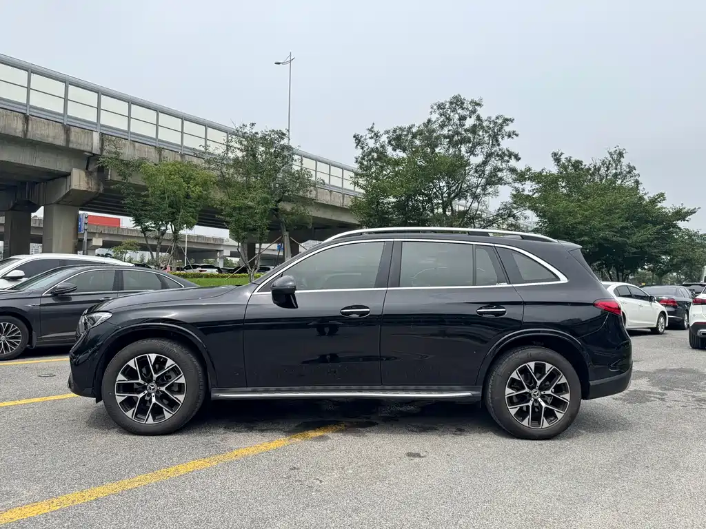 Mercedes-Benz GLC GLC 260 L 4 MATIC Luxury 5-seat