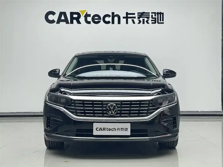 Volkswagen Passat 330 TSI Luxury