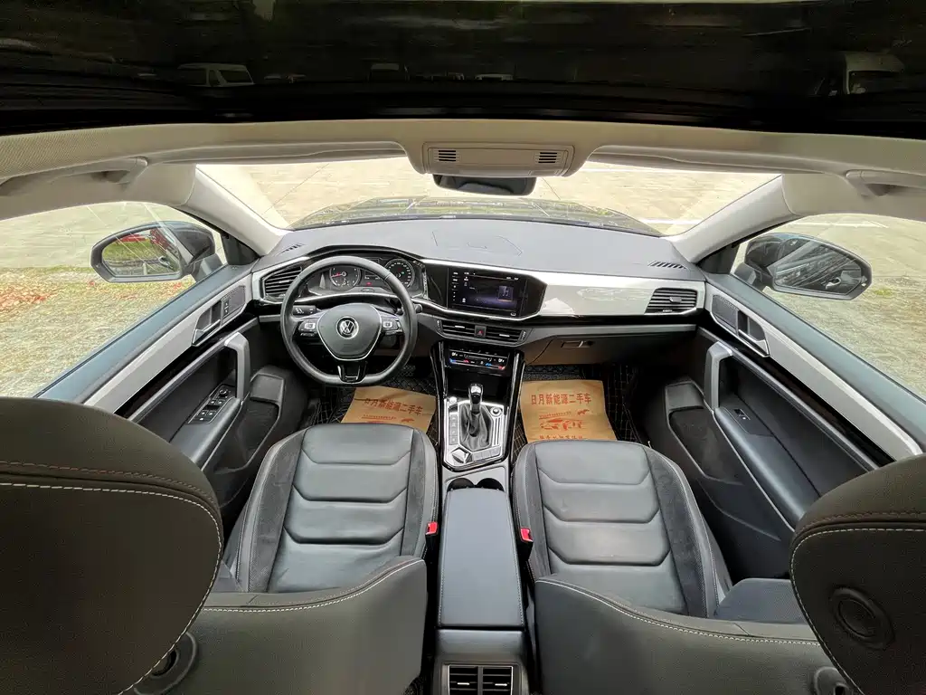 Tayron 330 TSI 2 WD Luxury Connected