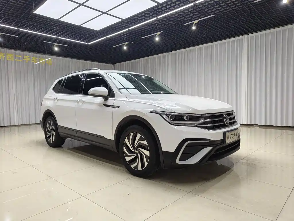 Tiguan L 330 TSI Auto 2 WD Comfort Enjoyment