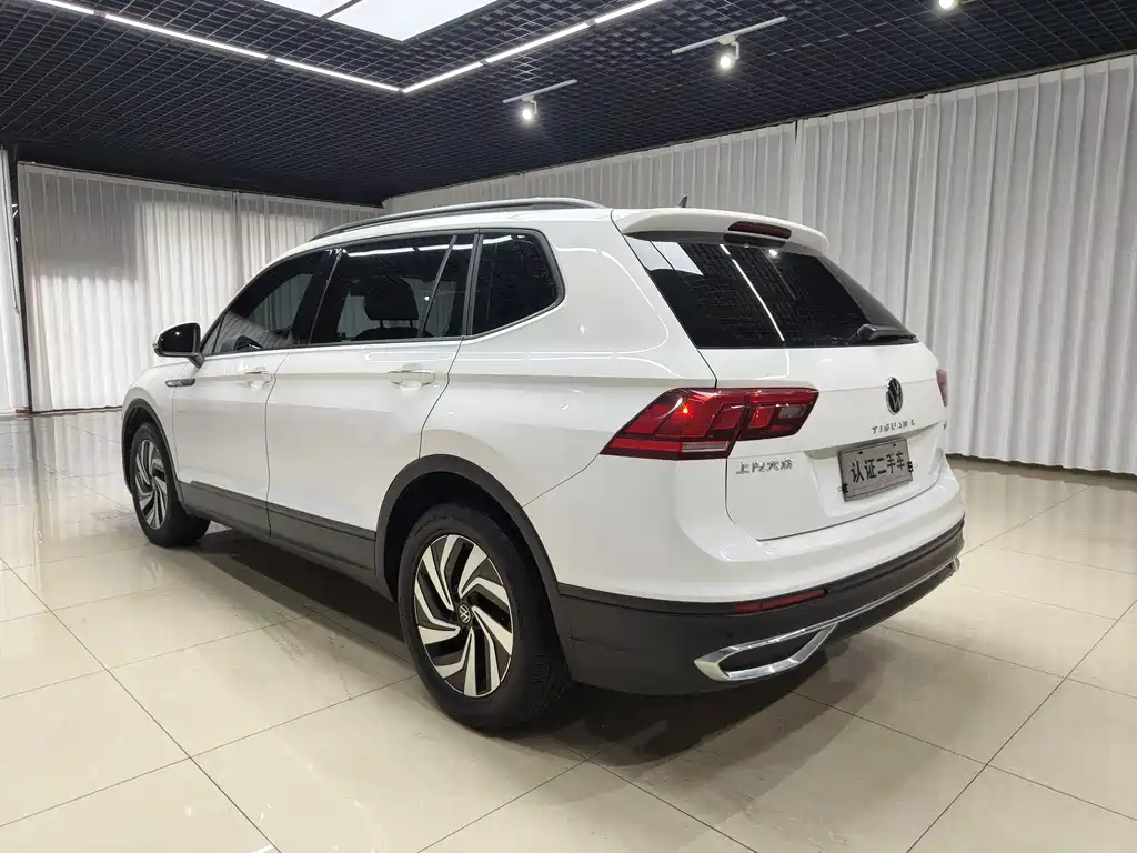 Tiguan L 330 TSI Auto 2 WD Comfort Enjoyment