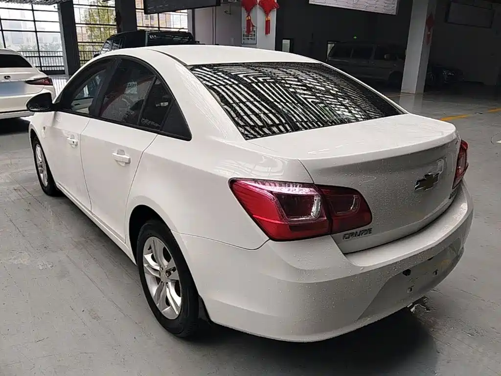 Cruze 1.5 L Classic SE MT