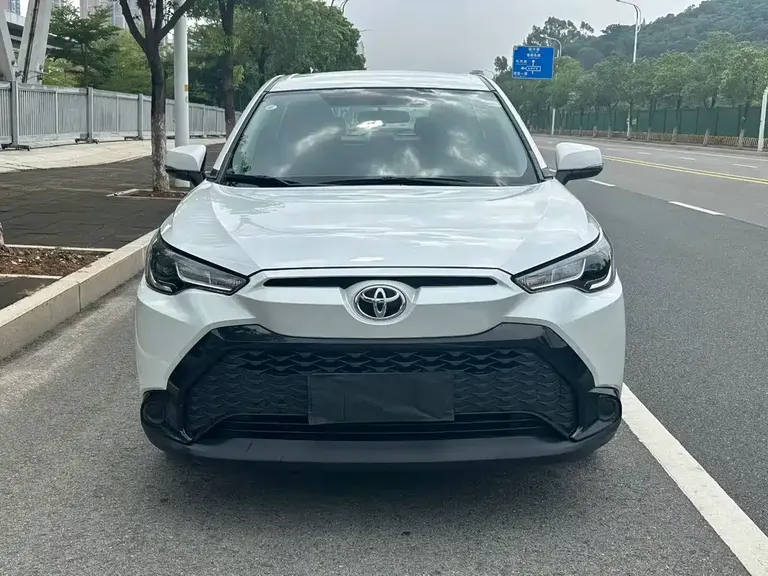 Toyota Frontlander 2.0 L CVT Elite plus