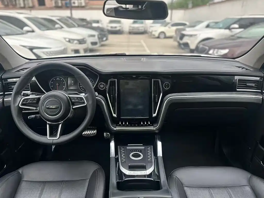 Zotye T700 1.8 T DCT Premium