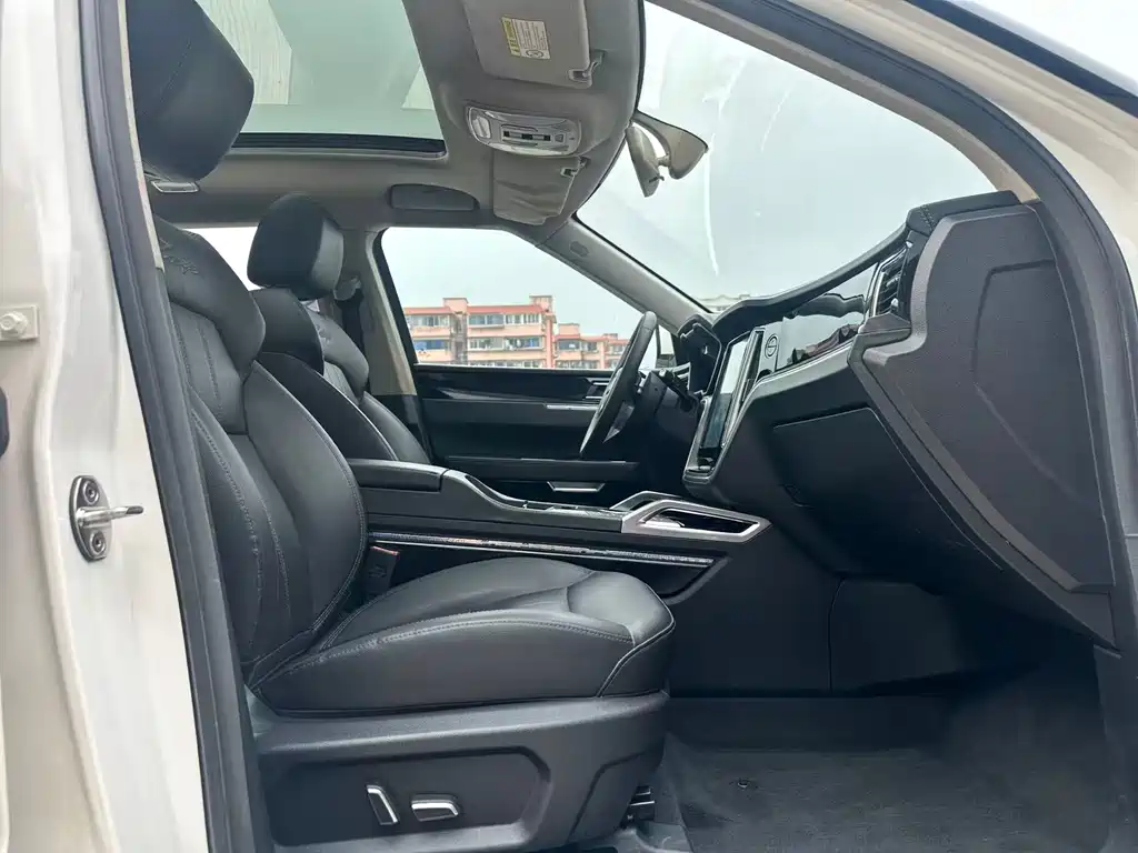 Zotye T700 1.8 T DCT Premium