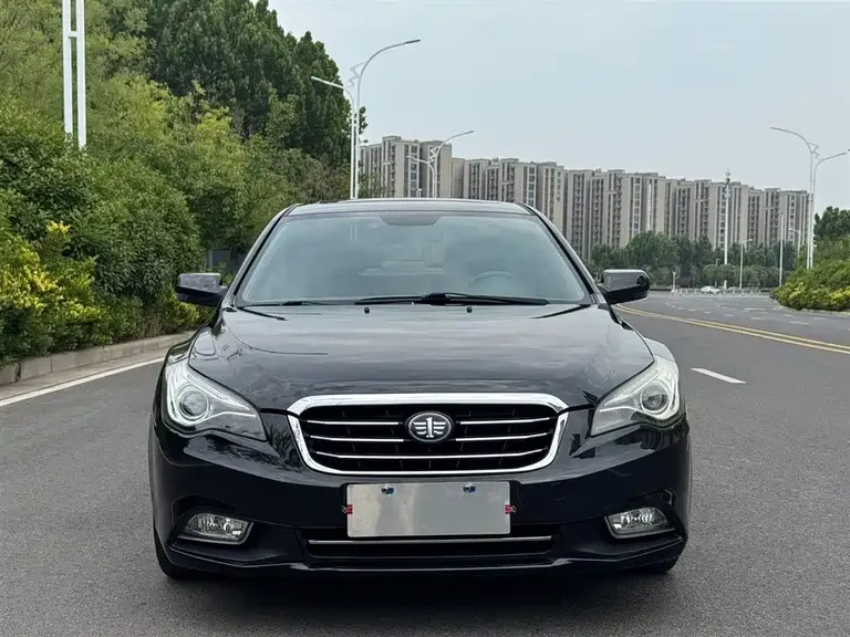 Besturn B50 1.6 L Auto Luxury