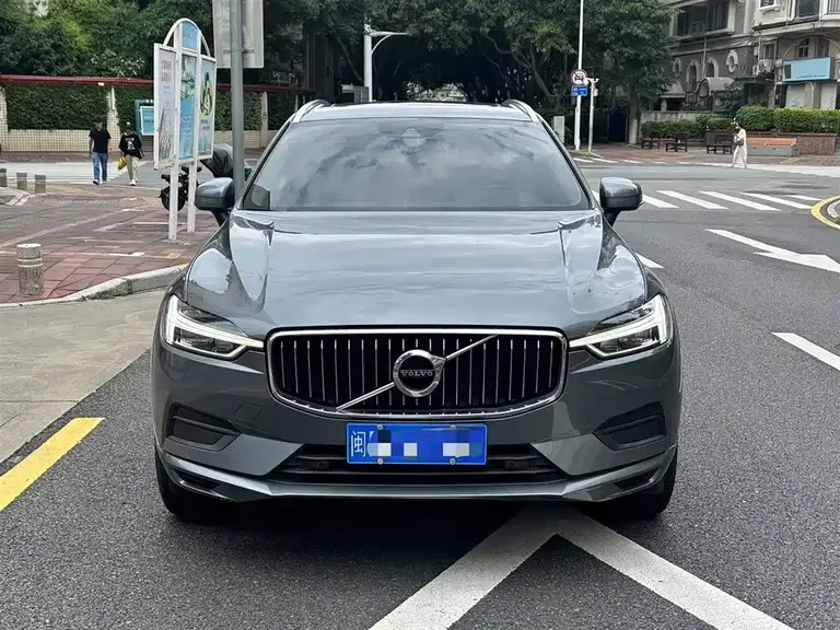 Volvo XC60 T5 4 WD Smart Ease CN-V