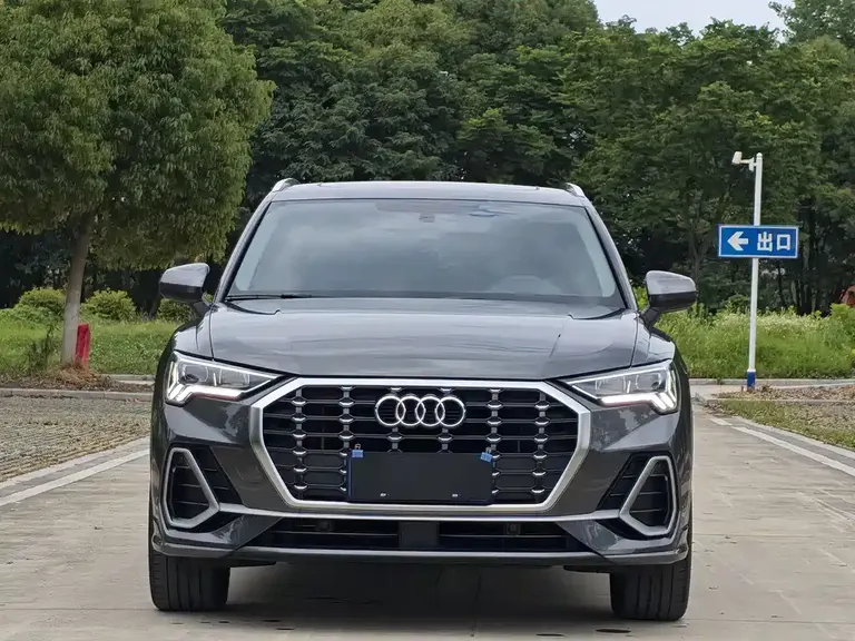 Audi Q3 35 TFSI Fashion Dynamic
