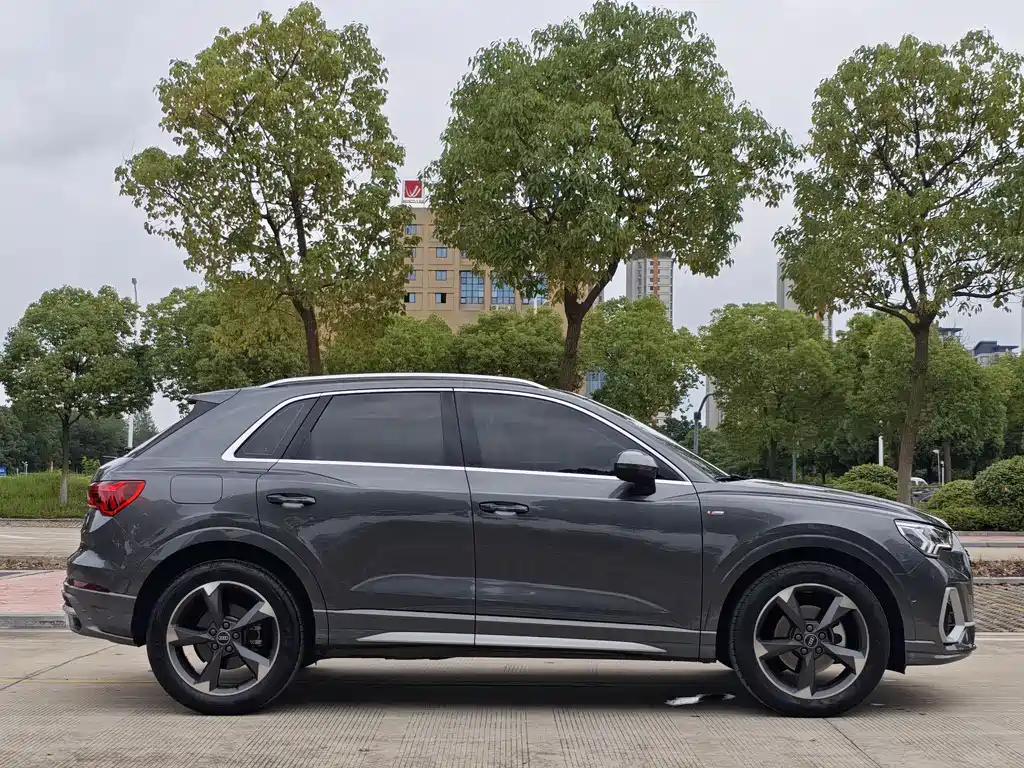 Audi Q3 35 TFSI Fashion Dynamic