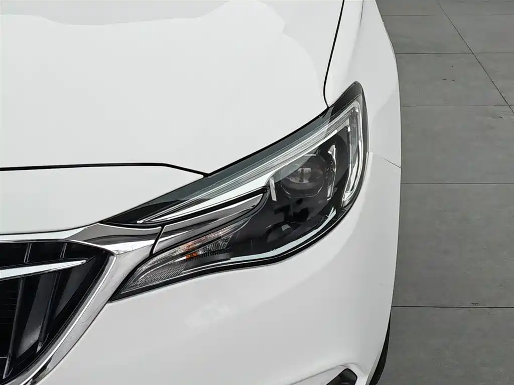 Excelle GX 18 T Auto Connected Elite CN-V