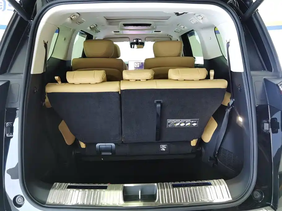 Trumpchi E8 NEV 传祺E8 PHEV 2024款 150 km MAX+