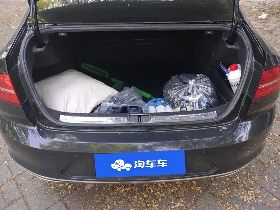 Magotan 330 TSI DSG Luxury CN-VI