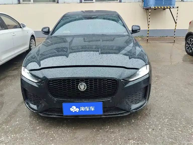 Jaguar XEL 2.0 T 250 PS R-DYNAMIC 90 Anniversary Collector