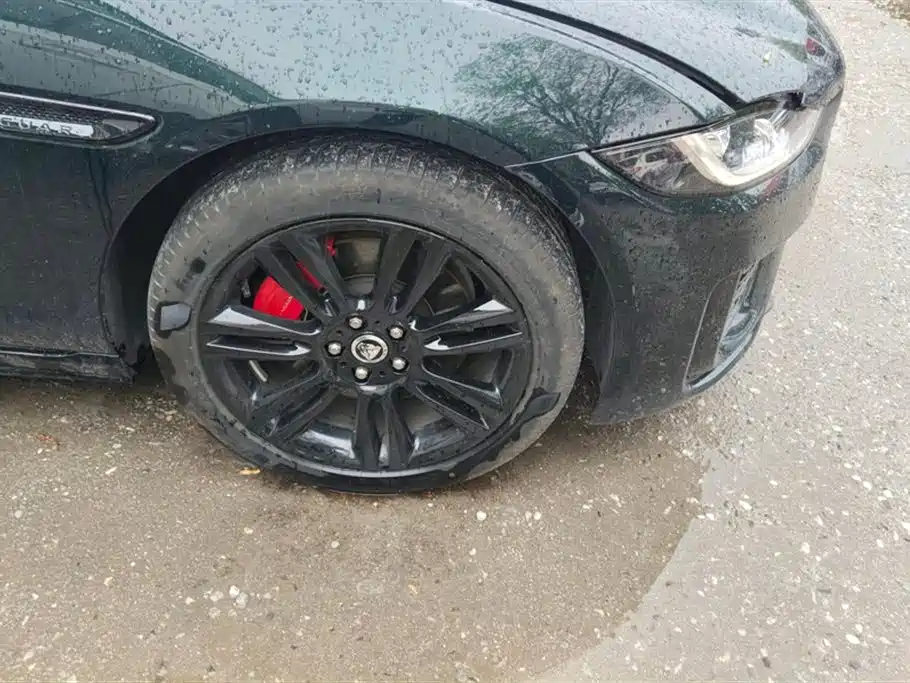 Jaguar XEL 2.0 T 250 PS R-DYNAMIC 90 Anniversary Collector