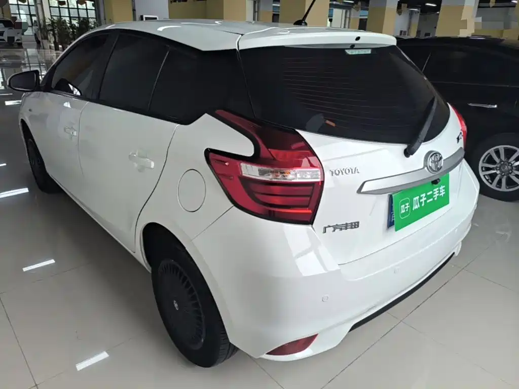 YARiS L Zhixuan 1.5 L CVT Leading PLUS