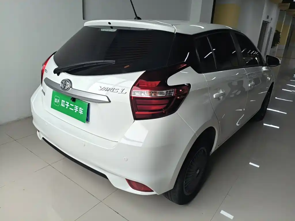YARiS L Zhixuan 1.5 L CVT Leading PLUS