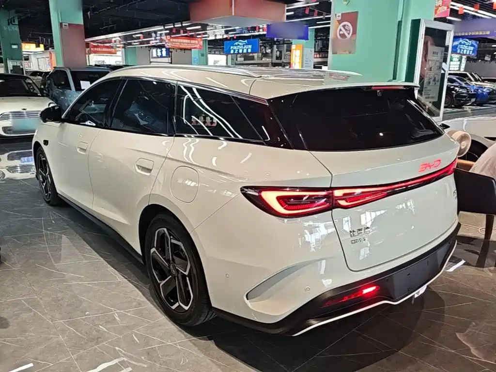 Seal 06 DM-i Wagon 海豹06 DM-i旅行版 2025款 DM-i 150 KM旗舰型