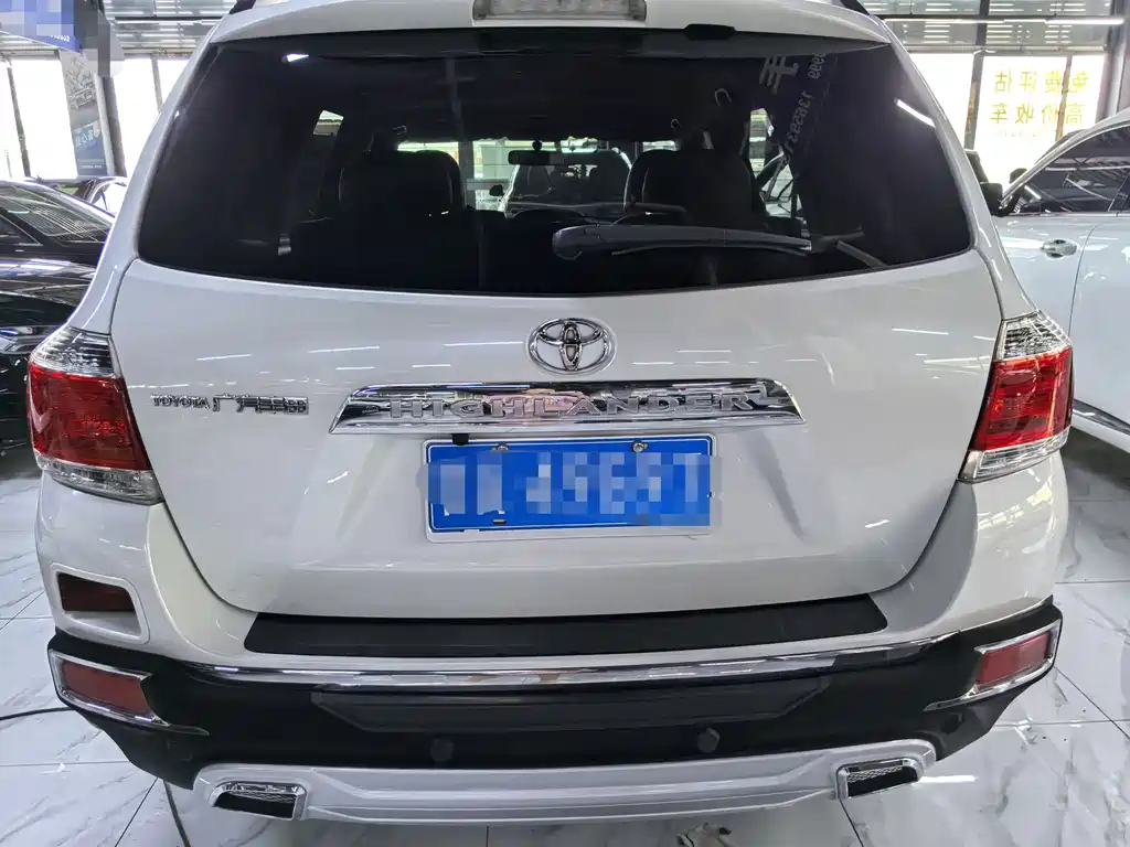 Highlander 2.7 L 2 WD 5-seat Elite