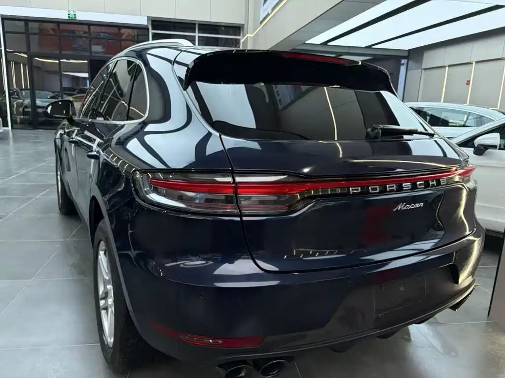 Macan Macan 2.0 T