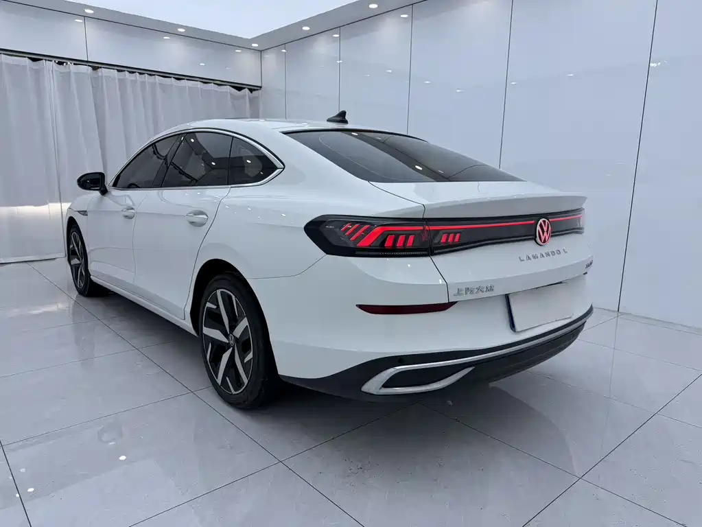 Lamando Lamando L 280 TSI DSG Spicy Cool