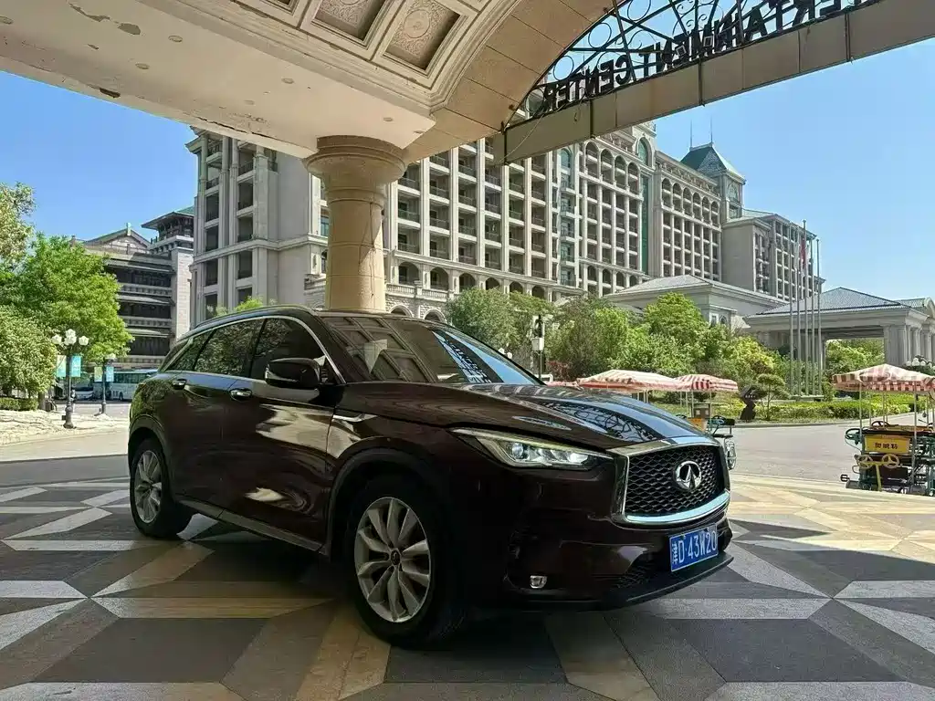 Infiniti QX50 2.0 T 4 WD Elite