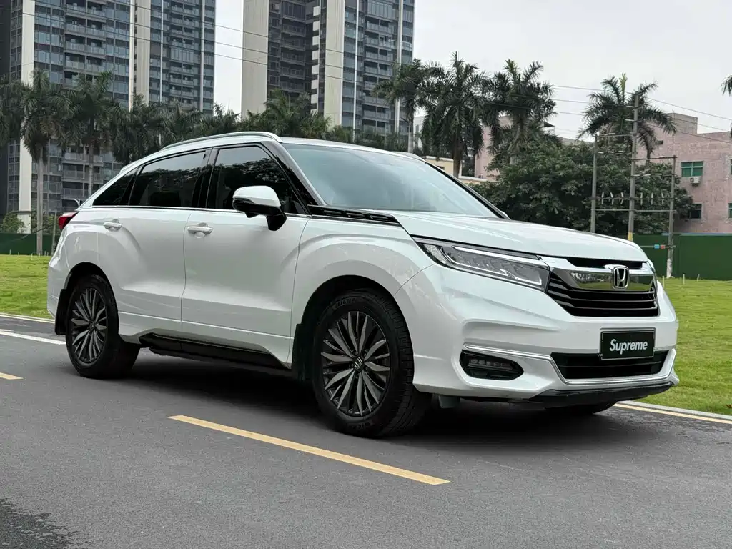 Avancier 370 TURBO 2 WD Luxury