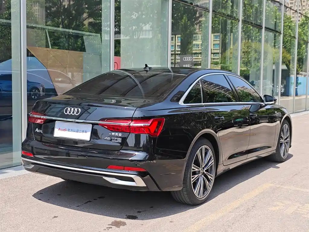 Audi A6 L 45 TFSI quattro Select Dynamic