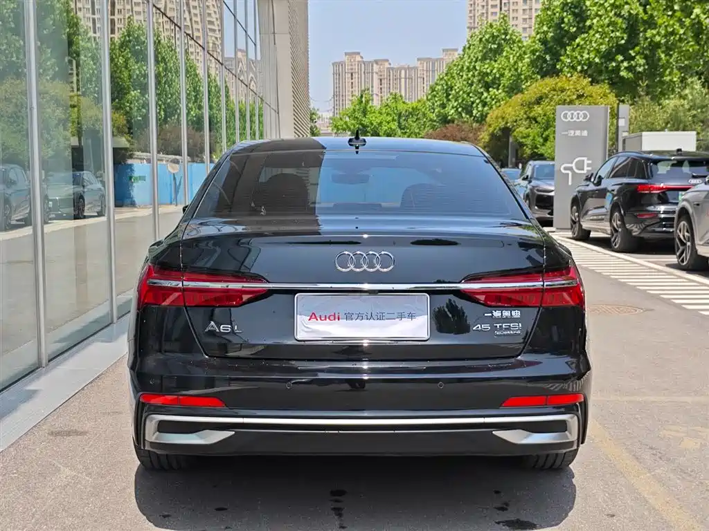 Audi A6 L 45 TFSI quattro Select Dynamic