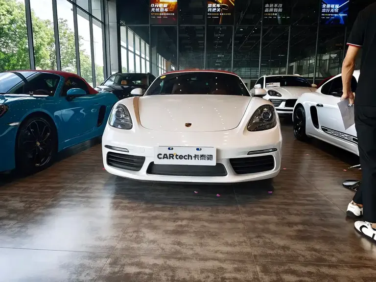 Porsche 718 Boxster 2.0 T