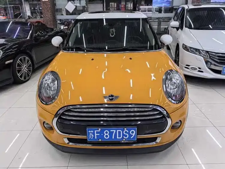 MINI 1.5 T COOPER 5-door