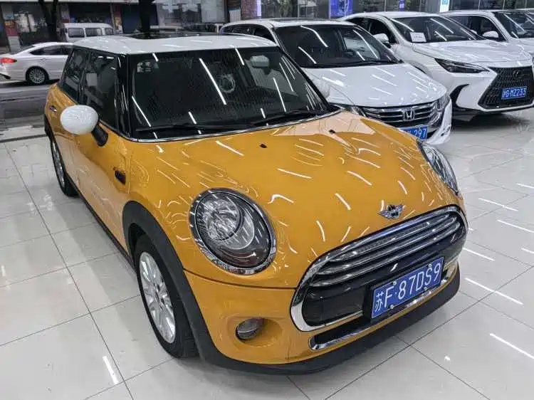 MINI 1.5 T COOPER 5-door