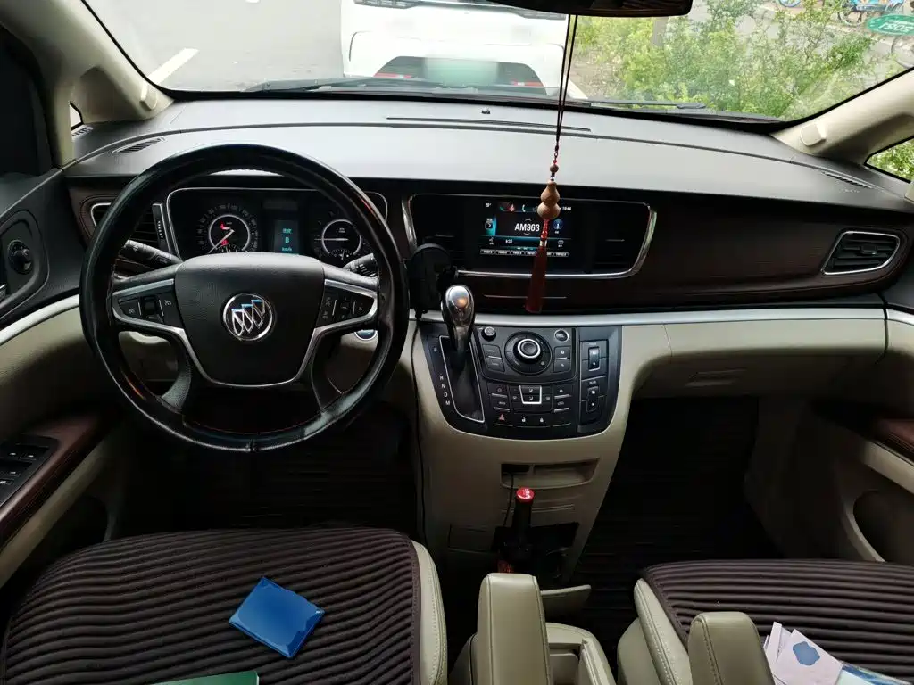 Buick GL8 25 S Luxury CN-V