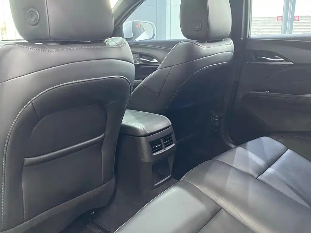 Cadillac CT4 28 T Style