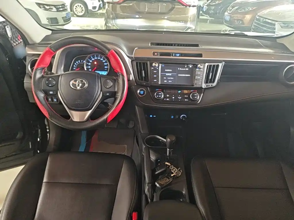RAV4 2.0 L CVT 2 WD Style CN-VI