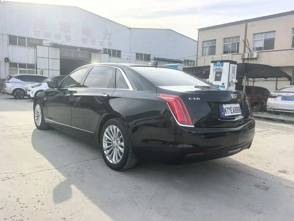 Cadillac CT6 28 T Fashion