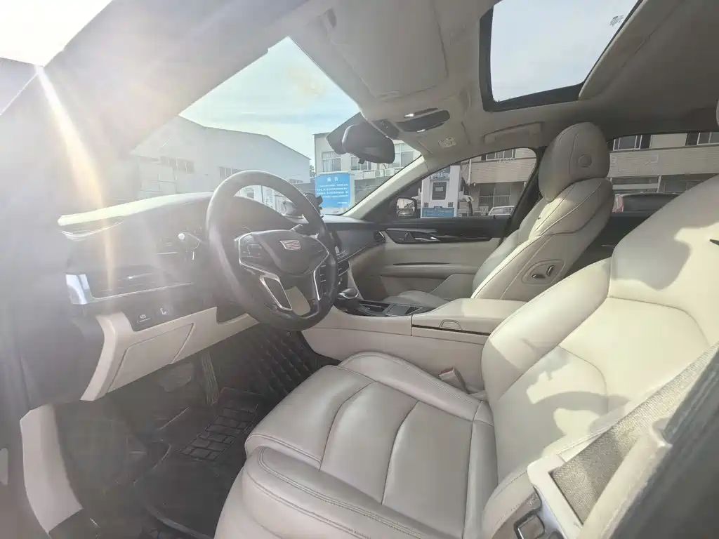 Cadillac CT6 28 T Fashion
