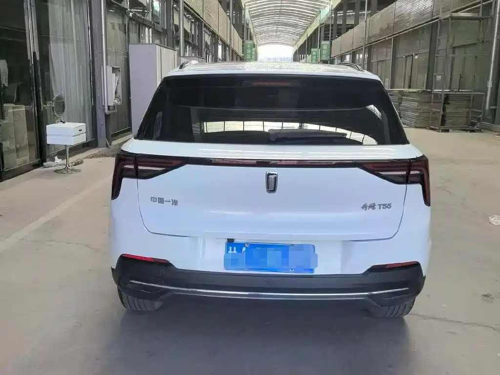 Besturn T55 奔腾T55 2022款 1.5 T 自动超跃款