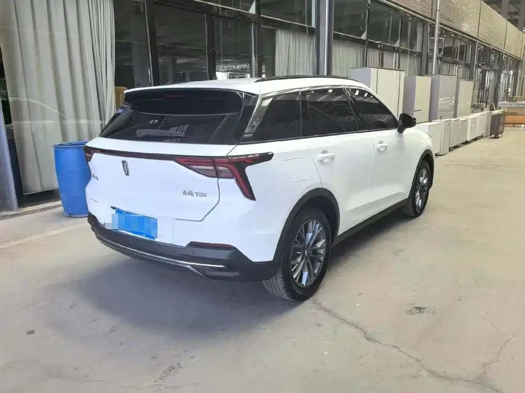 Besturn T55 奔腾T55 2022款 1.5 T 自动超跃款
