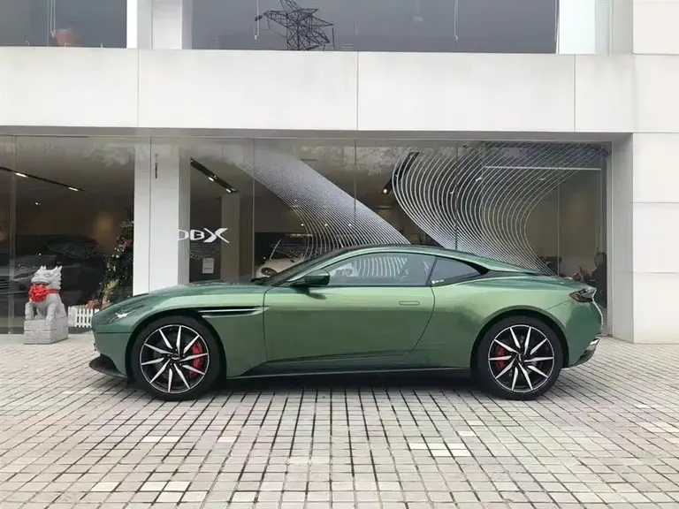Aston Martin DB11 4.0 T V8 Coupe