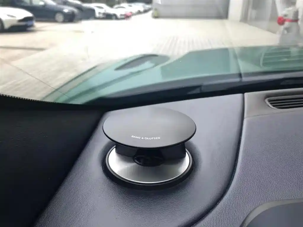 Aston Martin DB11 4.0 T V8 Coupe