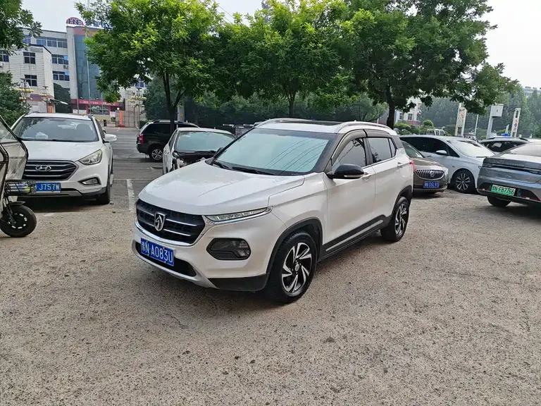 Baojun 510 1.5 L Manual Luxury