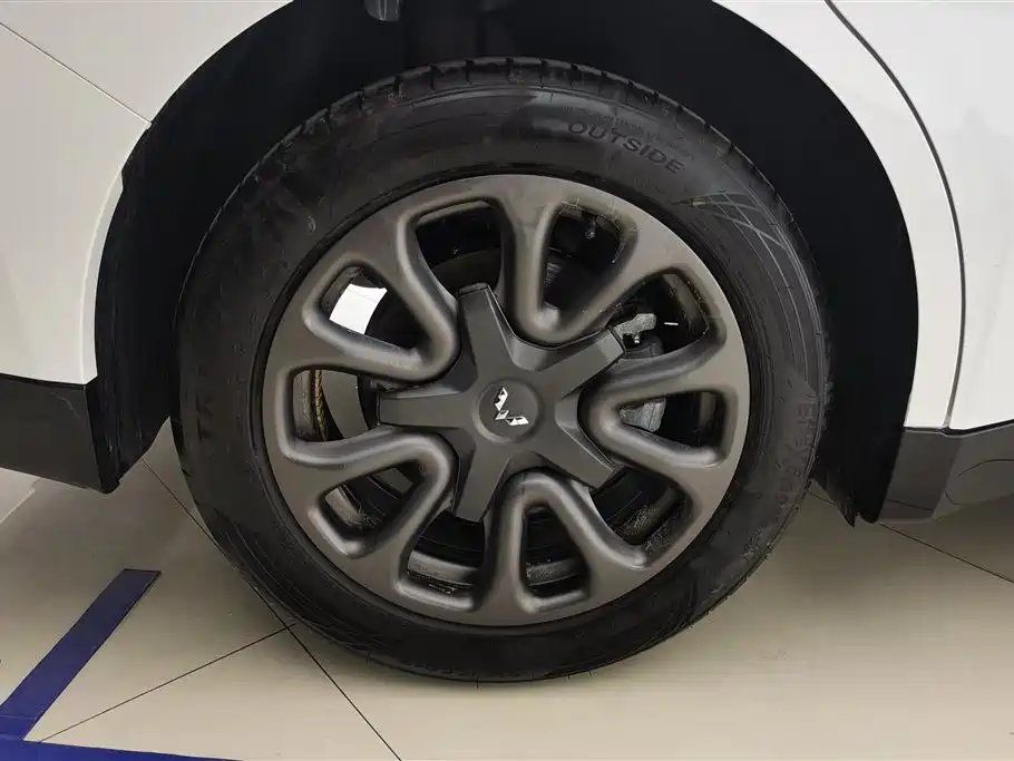 Wuling Starlight 70 km Intelligent Standard