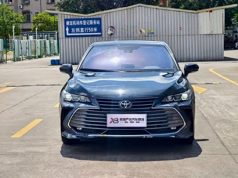 Toyota Avalon 2.5 L Luxury