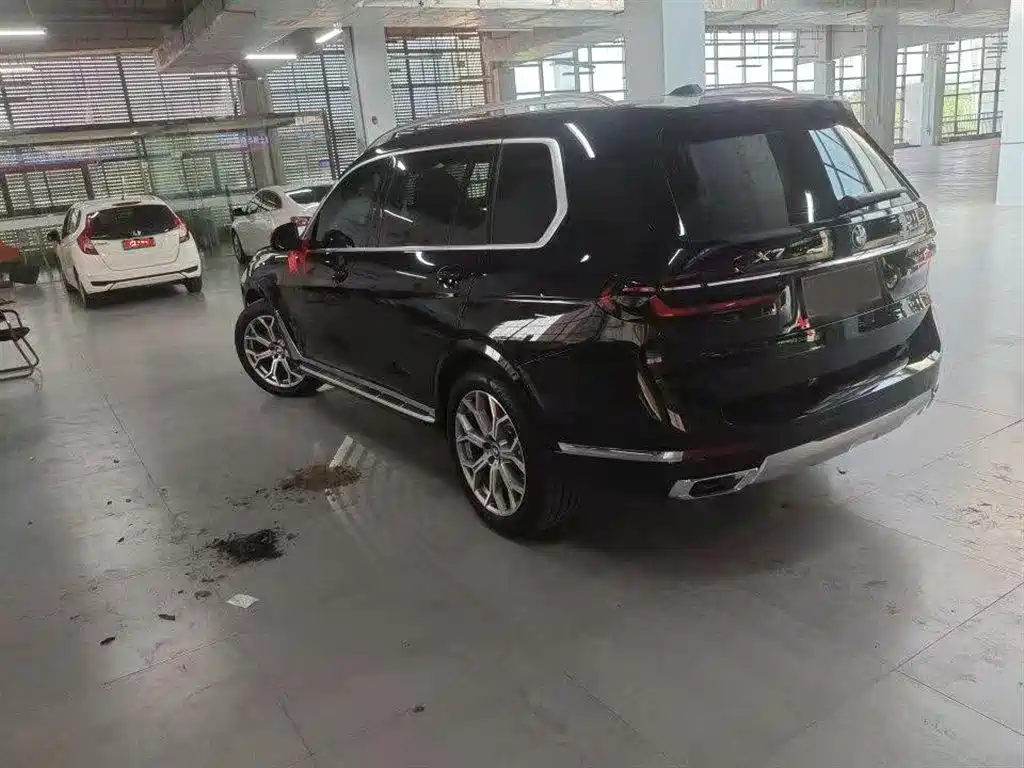 BMW X7 xDrive40 i Leading Luxury Package