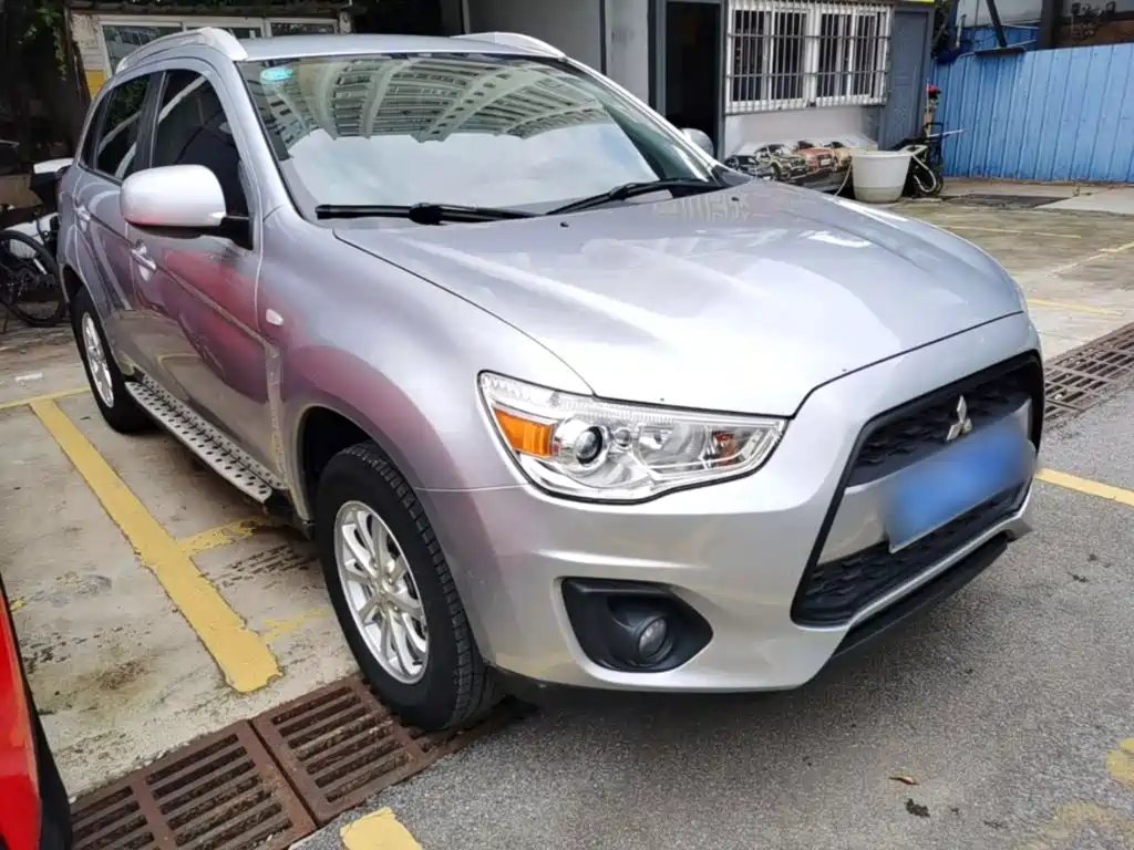 ASX 2.0 L CVT 2 WD Elite