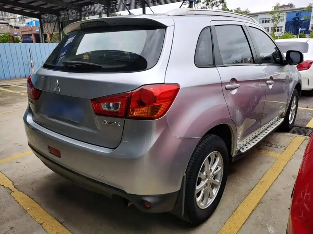 ASX 2.0 L CVT 2 WD Elite