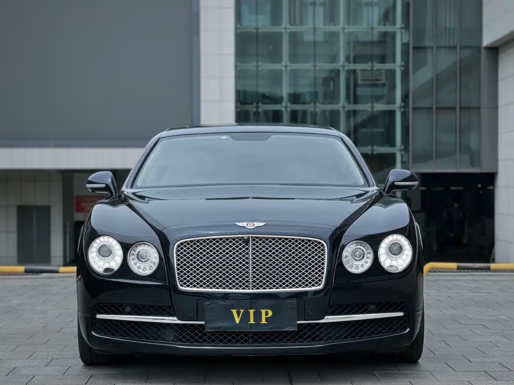 Flying Spur 4.0 T V8 S Standard